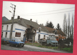 Photo  Cuesmes = Rue  Ferrer  :  Ancien  Garage - Europa