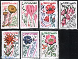 Czechoslovkia 1965 Medical Plants, Flowers 7v, Mint NH, Health - Nature - Health - Flowers & Plants - Otros & Sin Clasificación