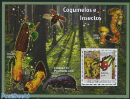 Guinea Bissau 2008 Mushrooms & Insects S/s, Mint NH, Nature - Insects - Mushrooms - Hongos