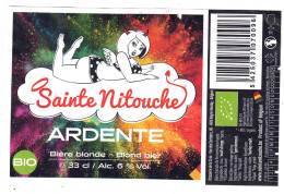 Etiquette Bière Sainte Nitouche Ardente 33 Cl, Brasserie De La Croix, Beyne-Heusey  Bier Etiket Beer Label - Bier