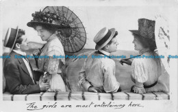 R149781 The Girls Are Most Entertaining Here. Davidson Bros. 1911 - Monde