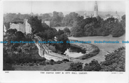 R149795 The Castle Keep And City Hall. Cardiff. Ernest T. Busch. Royal - Monde