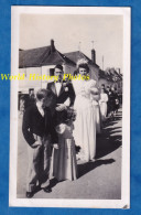 Photo Ancienne Snapshot - DONTILLY - Mariage De Gilberte GUERRIER Et André HEDIARD - Laiterie De Chaource Donnemarie - Identifizierten Personen