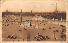 R149937 Paris En Flanant. Place De La Concorde. Yvon. 1951 - Monde