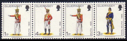 Guernsey Military Costumes Militaires Se-tenant MNH ** Neuf SC ( A30 81b) - Disfraces