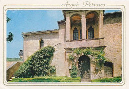 AK 213942 ITALY - Arqua Petrarca - Casa Del Petrarca - Autres & Non Classés