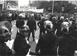 Voyage Du Président De La République  Valéry GISCARD D'ESTAING Dans Le Sud Ouest 1979 - Toulouse   N° 6 - Politieke En Militaire Mannen