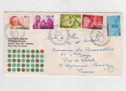 Pays Bas 2 Enveloppes 1er Jour Kinderzegels 1965 Et 1966 - Poststempel