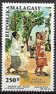 MADAGASCAR 1966 - MALAGASY - DANZA SAKALAVA - YVERT AEREO PA 100* - Tanz