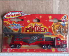 Rare - Camion Majorette 1/100 : Semi-remorque Citerne à Eau Du Cirque Pinder. Neuf, Jamais Ouvert. - Vrachtwagens, Bus En Werken