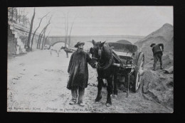 CPA Les Berges De La Seine - Attelage De Charretier Au Pont - Marie Non Circulée .. - El Sena Y Sus Bordes