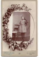 Superbe Studio Cdv Cabinet Card Studio Photomontage Photo Ecoles Ecolière Enfant Fille Ecole Classe - Oud (voor 1900)