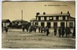 CPA 56 QUIBERON - Gare - Nombreux Personnages Marins Attelage De Chevaux - Escadre Du Nord - Massérac - Quiberon