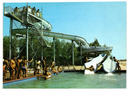 The Water Slide, Golden Sands Resort Bulgaria, People In Swimming Costumes 1987 Unused Postcard. Publisher Septemvri - Bulgarien