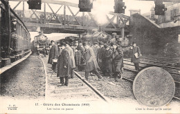 75-PARIS-GREVE DES CHEMINOTS 1910-N°422-H/0155 - Otros & Sin Clasificación