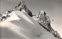 74-CHAMONIX-TELEFERIQUE DE L AIGUILLE DU MIDI-N°422-G/0025 - Chamonix-Mont-Blanc