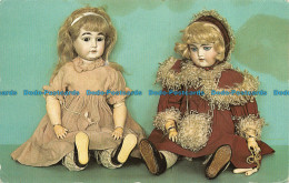 R151446 Tunbridge Wells Museum. Two Bisque And Composition Dolls - Monde