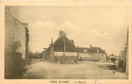 50 - Dangy - La Mairie - Animée - CPA - Voir Scans Recto-Verso - Andere & Zonder Classificatie