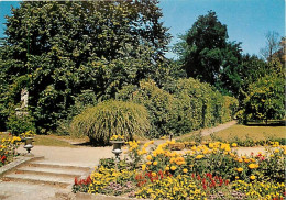 77 - Fontainebleau - Maison De Repos Et De Convalescence Saint-Joseph - Un Coin Du Parc - Fleurs - CPM - Voir Scans Rect - Fontainebleau