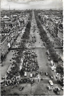 75. PARIS. VUE D'ENSEMBLE DE L'AVENUE DES CHAMPS ELYSEES. VOITURES. 1955. - Champs-Elysées