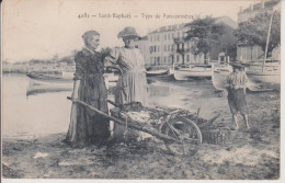 83 - SAINT RAPHAEL - TYPE DE POISSONNIERES - Saint-Raphaël