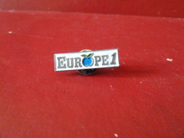 PIN'S " EUROPE 1 ". - Medios De Comunicación