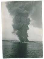 RO 10 - 15218 CONSTANTA, Fire At The Fuel Depot, Romania - Old Postcard, Real PHOTO (17/12 Cm) - Used - Rumania