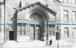 R151572 Arles. Eglise St. Trophime. Vignal Arles - Monde