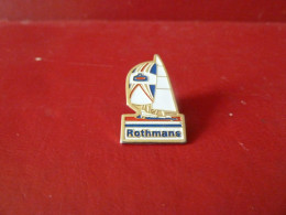 PIN'S " CIGARETTES ROTHMANS ". - Trademarks