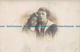 R151665 Old Postcard. Woman With Girl. H. Tewson - Monde