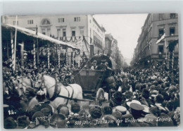 13001721 - Studenten Nr. 26 Foto AK - Wagen - Schulen