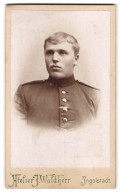Fotografie Atelier J. Waldherr, Ingolstadt, Ludwigstr. 663, Portrait Soldat In Uniform  - Personnes Anonymes