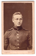 Fotografie K. Festge, Erfurt, Anger 51, Portrait Junger Blonder Soldat In Uniform  - Personnes Anonymes