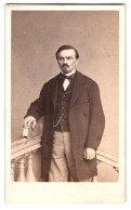 Photo Ch. Kusian, Strasbourg, Place Kleber, Portrait De Herr Im Anzug Avec Fliege Et Spitzbart  - Personnes Anonymes