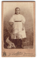 Fotografie H. Sigelkow, Buxtehude, Zwischen Den Brücken, Portrait Junges Mädchen Im Weissen Kleid  - Anonymous Persons