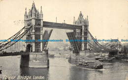 R151877 Tower Bridge. London. The Classical - Andere & Zonder Classificatie