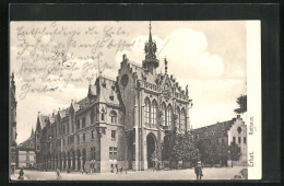 AK Erfurt, Rathaus Mit Passanten  - Erfurt