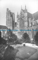 R152691 Old Postcard. Cathedral - Monde