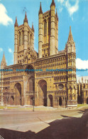 R153930 The West Front Lincoln Cathedral. Photo Precision. Colourmaster. 1972 - Monde