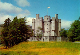 29-5-2024 (6 Z 28) UK - Braemar Castle - Castillos