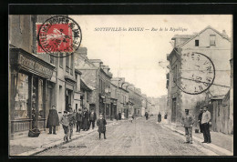 CPA Sotteville-les-Rouen, Rue De La Republique  - Sotteville Les Rouen