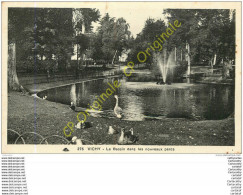 03.  VICHY .  Le Bassin Dans Les Nouveaux Parcs . - Vichy