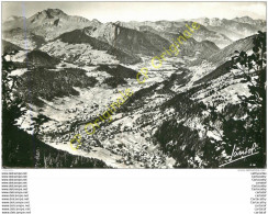 74.  MORZINE .  Vue Panoramique De La Vallée Prise De Ressachaux Avec Le Roc D'Enfer . - Morzine