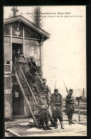 CPA Poste D`aiguillage Occupé Et Mis En Action Par La Troupe, Grève Des Cheeminots Du Nord 1910, Französische Chemi  - Treinen