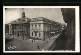 CPA Troyes, L'Hotel De Ville Et Ses Annexes  - Troyes