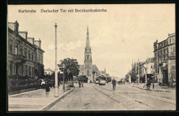 AK Karlsruhe, Durlacher Tor Mit Bernharduskirche, Strassenbahn  - Strassenbahnen