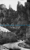 R152218 Pinnacles Cheddar Gorge - Wereld