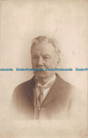 R152225 Old Postcard. Man Portrait. F. W. Wood - Monde