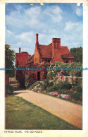 R152243 Hatfield House. The Old Palace. 1957 - World