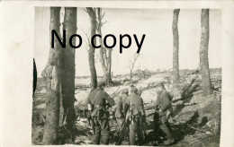 CARTE PHOTO ALLEMANDE - SOLDATS ALLEMANDS A MARCHELEPOT PRES DE MISERY - LICOURT SOMME GUERRE 1914 1918 - War 1914-18